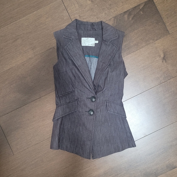 Dynamite Vest - Picture 1 of 6